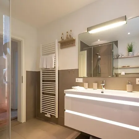 Haus Soenhues Whg 2 Og Apartament