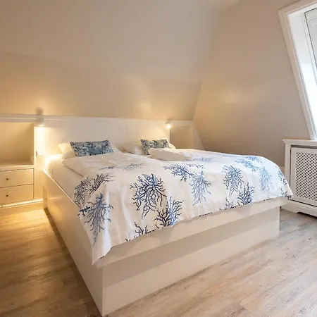 Haus Soenhues Whg 2 Og Apartament *