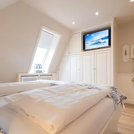 Haus Soenhues Whg 2 Og *