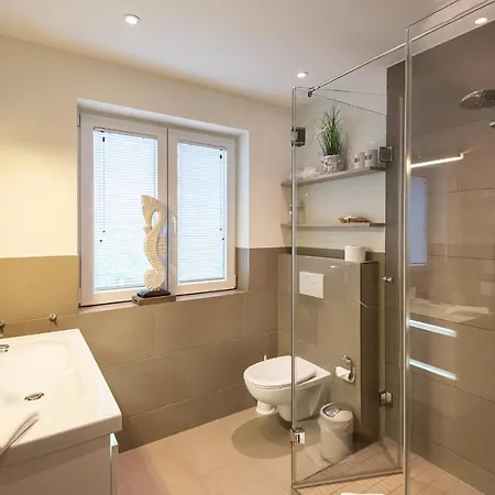 Haus Soenhues Whg 2 Og Apartament *